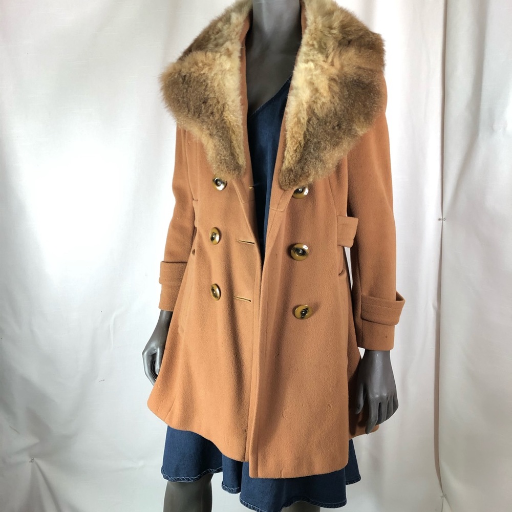 Vintage 100% wool trench coat with real fur collar